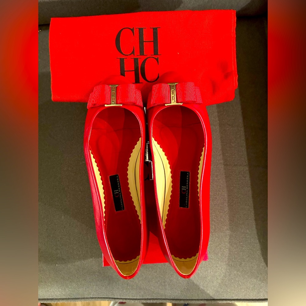 Carolina Herrera ballet flat in red